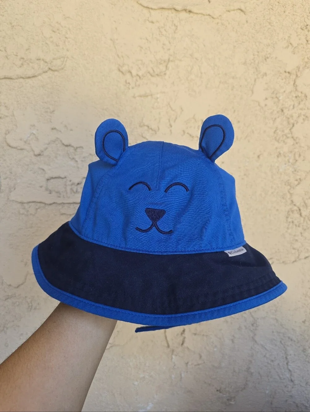Columbia Blue Bear Design bucket hat